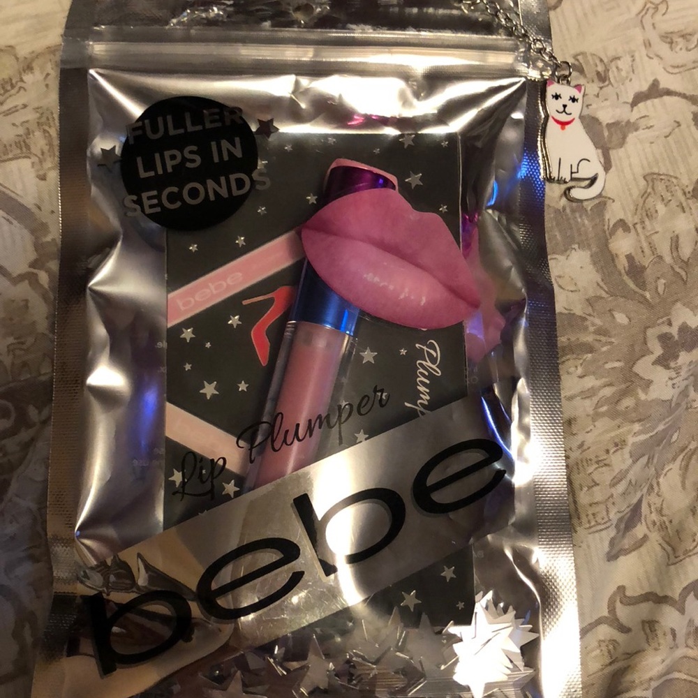 Fuller lips seconds Bebe lip plumper pink